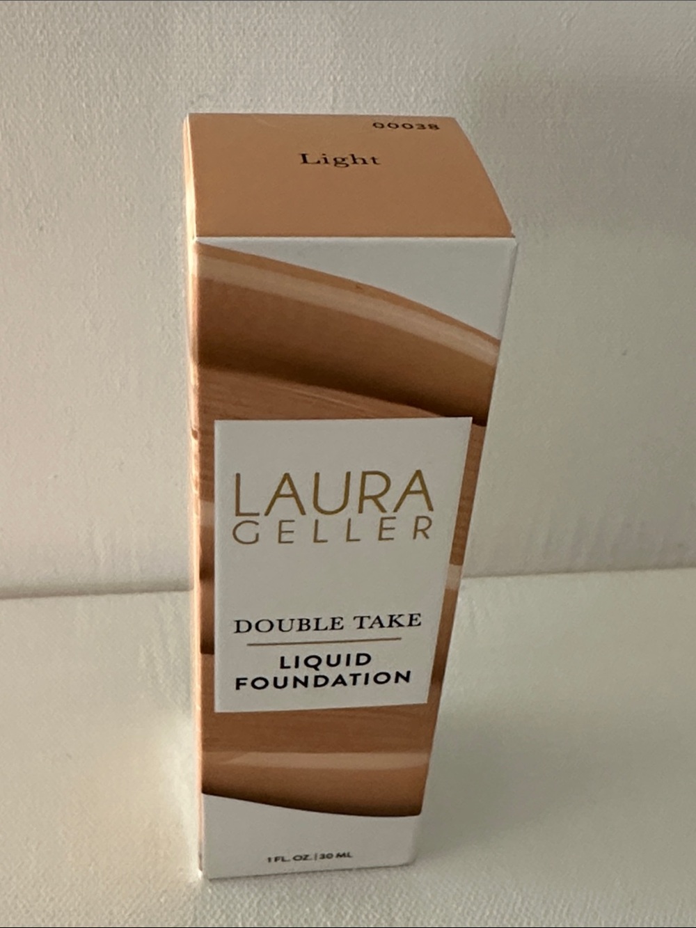 NIB Laura Geller Doubke Take Liquid Foundation Light Shade #00038